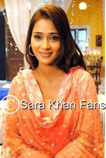 424852_251351531625470_234848326609124_516124_320244353_n - sara khan