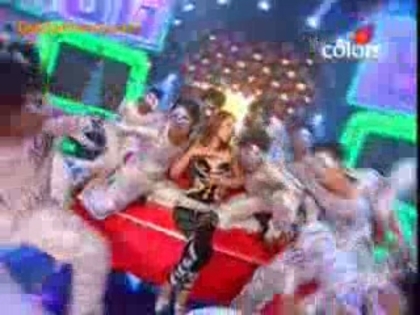 00_02_29 - Sara khan PERFORMANCE IN BIGBOSS 4