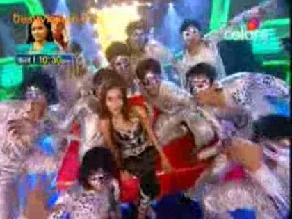 00_02_31 - Sara khan PERFORMANCE IN BIGBOSS 4