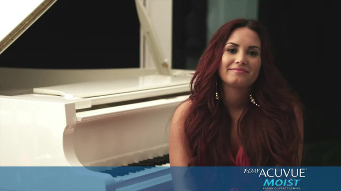 Demi Lovato talks about never giving up_ ACUVUE® 1-DAY Contest Stories 0001
