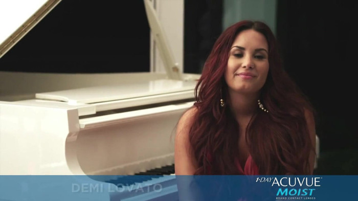 Demi Lovato talks about never giving up_ ACUVUE® 1-DAY Contest Stories 0013