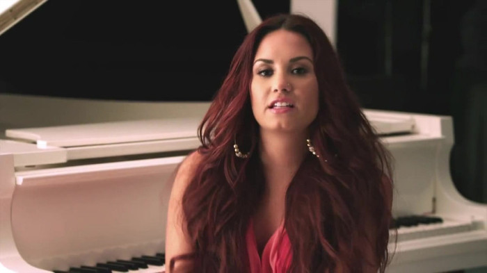 Demi Lovato talks about never giving up_ ACUVUE® 1-DAY Contest Stories 0217 - Demi - Talks About Never Giving Up ACUVUE 1 DAY Contest Stories