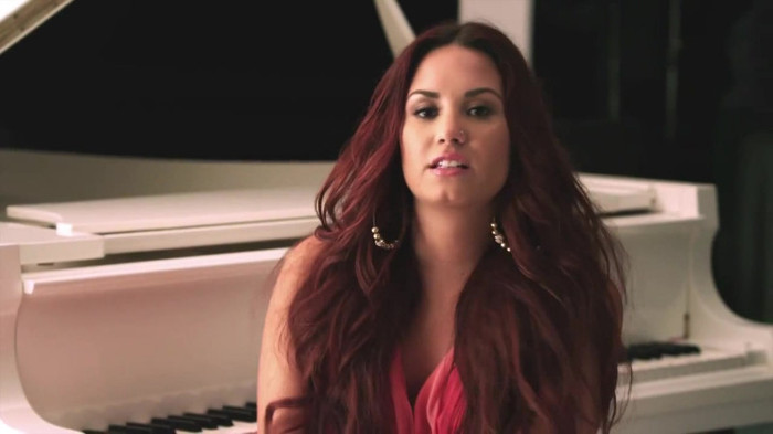 Demi Lovato talks about never giving up_ ACUVUE® 1-DAY Contest Stories 0218