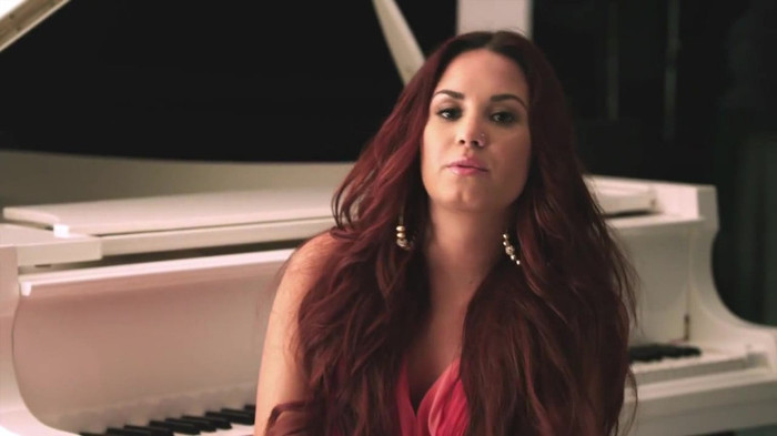 Demi Lovato talks about never giving up_ ACUVUE® 1-DAY Contest Stories 0224