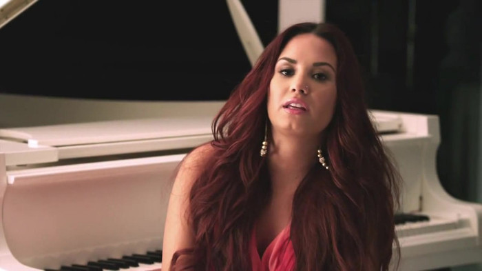 Demi Lovato talks about never giving up_ ACUVUE® 1-DAY Contest Stories 0228