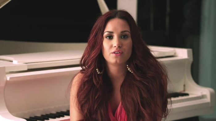 Demi Lovato talks about never giving up_ ACUVUE® 1-DAY Contest Stories 0398