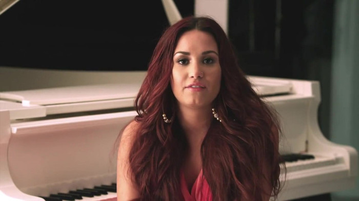 Demi Lovato talks about never giving up_ ACUVUE® 1-DAY Contest Stories 0403