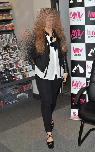 17. Demi ghicita de SpiritOfLucy