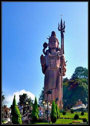 62195676 - India