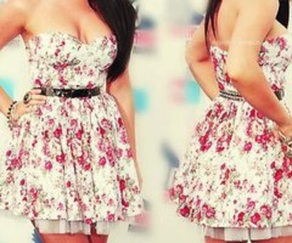 Rochie cu flori