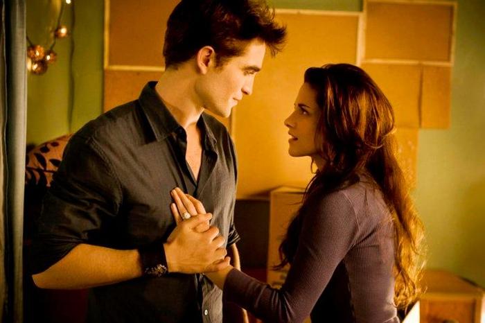 315438_242509902467852_242467972472045_738103_638269474_n - The Twilight Saga - Breaking Dawn 1