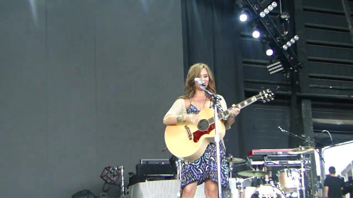 Demi Lovato Stop The World Soundcheck Tampa {HD} 0048