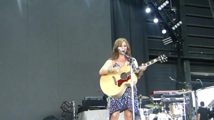 Demi Lovato Stop The World Soundcheck Tampa {HD} 0049