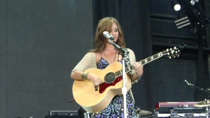 Demi Lovato Stop The World Soundcheck Tampa {HD} 0102