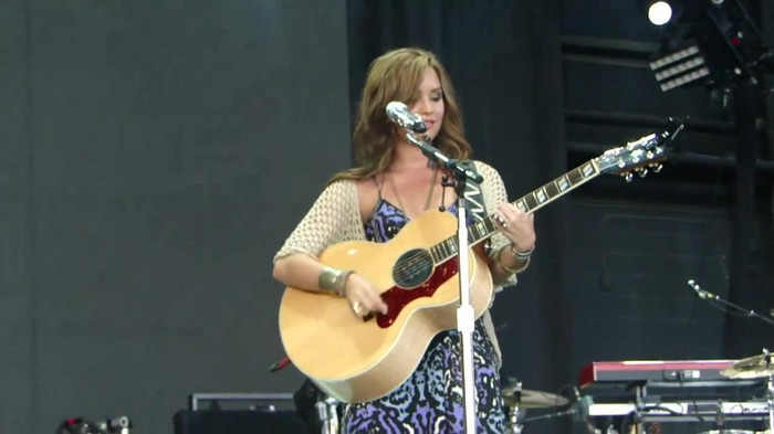 Demi Lovato Stop The World Soundcheck Tampa {HD} 0116