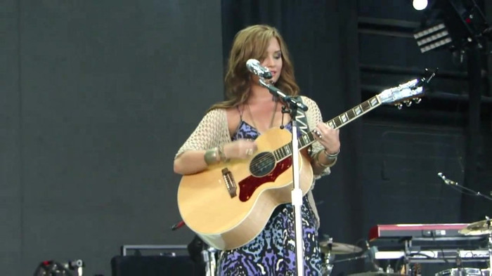 Demi Lovato Stop The World Soundcheck Tampa {HD} 0120