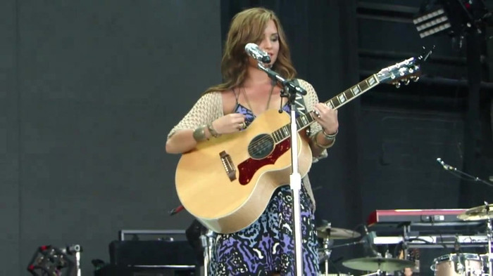 Demi Lovato Stop The World Soundcheck Tampa {HD} 0132