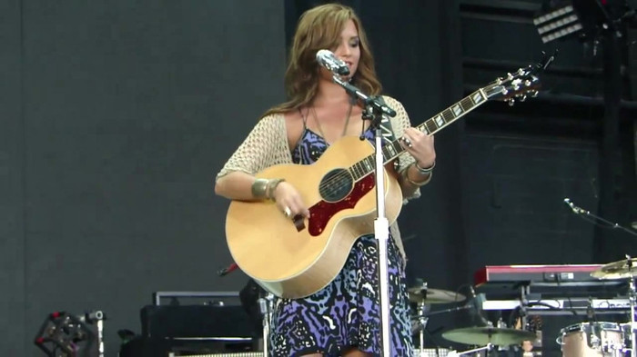 Demi Lovato Stop The World Soundcheck Tampa {HD} 0138