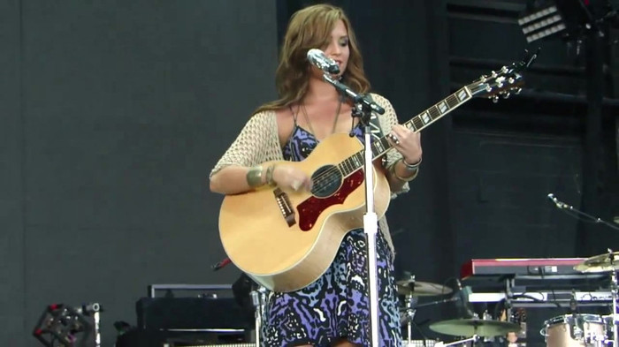 Demi Lovato Stop The World Soundcheck Tampa {HD} 0140