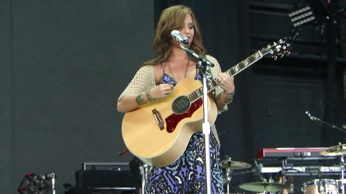 Demi Lovato Stop The World Soundcheck Tampa {HD} 0142