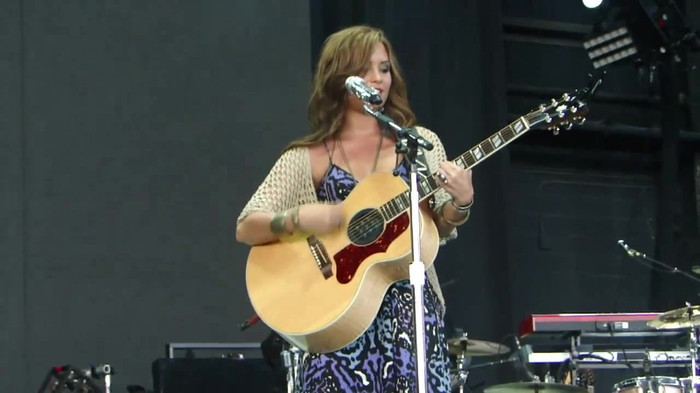 Demi Lovato Stop The World Soundcheck Tampa {HD} 0145
