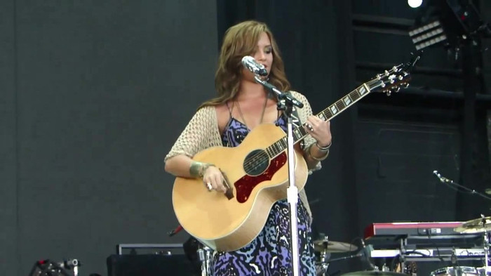 Demi Lovato Stop The World Soundcheck Tampa {HD} 0148