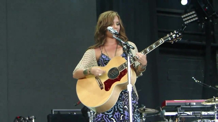 Demi Lovato Stop The World Soundcheck Tampa {HD} 0151