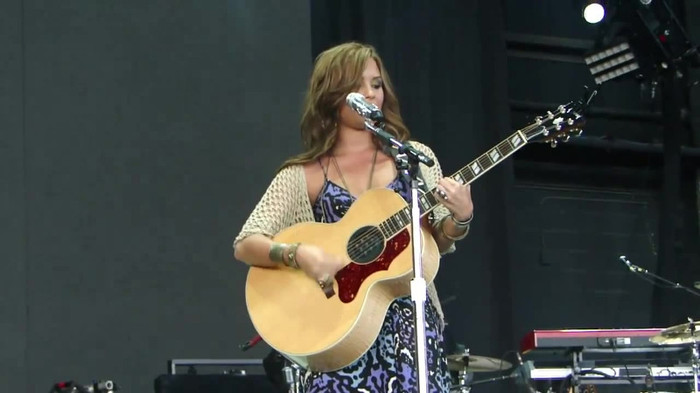 Demi Lovato Stop The World Soundcheck Tampa {HD} 0157