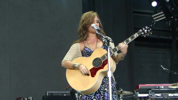 Demi Lovato Stop The World Soundcheck Tampa {HD} 0169