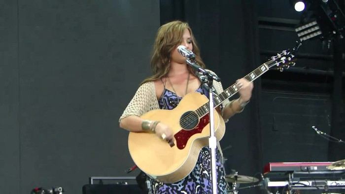 Demi Lovato Stop The World Soundcheck Tampa {HD} 0170