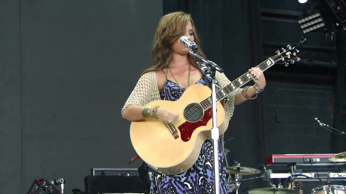 Demi Lovato Stop The World Soundcheck Tampa {HD} 0192
