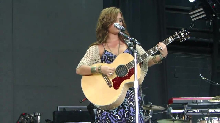 Demi Lovato Stop The World Soundcheck Tampa {HD} 0195