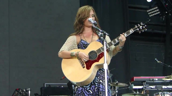 Demi Lovato Stop The World Soundcheck Tampa {HD} 0202