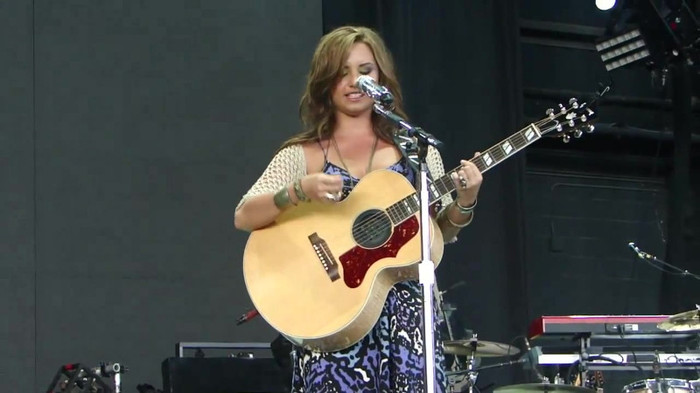 Demi Lovato Stop The World Soundcheck Tampa {HD} 0209