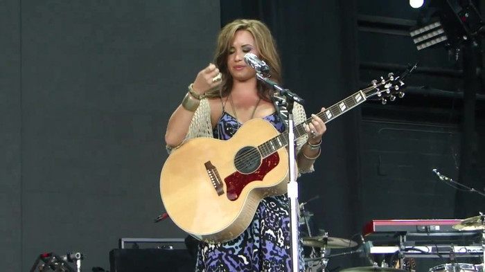 Demi Lovato Stop The World Soundcheck Tampa {HD} 0221
