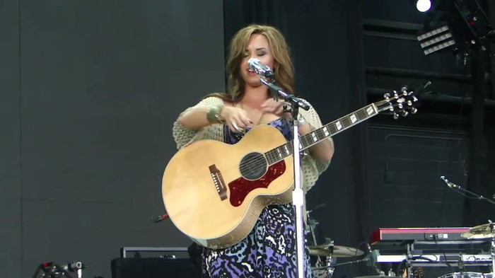 Demi Lovato Stop The World Soundcheck Tampa {HD} 0241