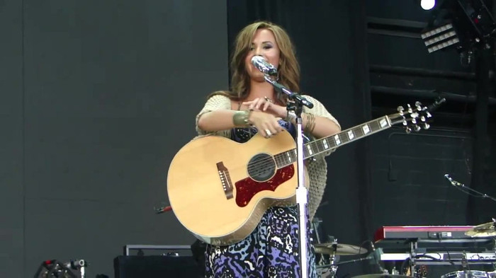 Demi Lovato Stop The World Soundcheck Tampa {HD} 0247