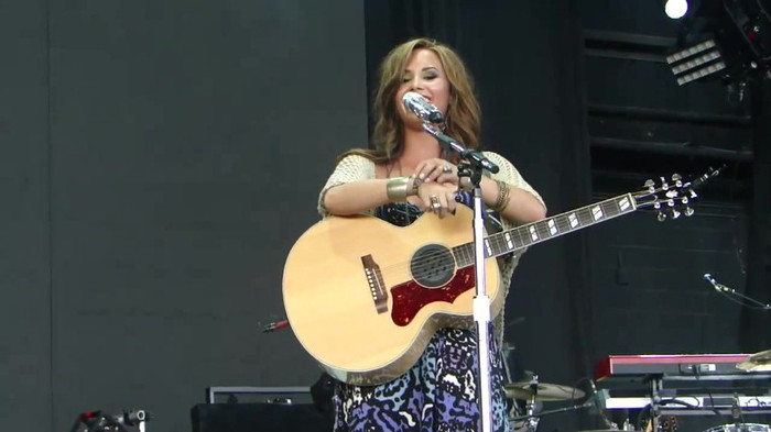 Demi Lovato Stop The World Soundcheck Tampa {HD} 0261