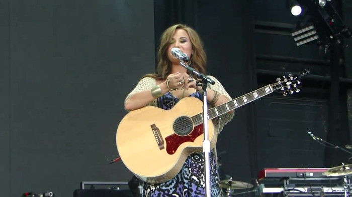 Demi Lovato Stop The World Soundcheck Tampa {HD} 0286