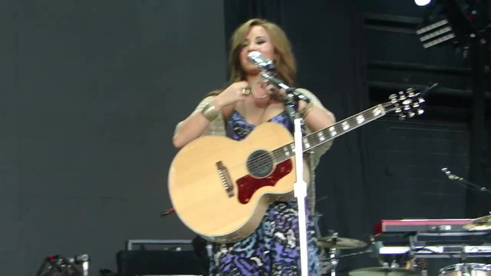 Demi Lovato Stop The World Soundcheck Tampa {HD} 0302