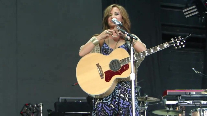 Demi Lovato Stop The World Soundcheck Tampa {HD} 0311 - Demilush - Stop The World Soundcheck Tampa