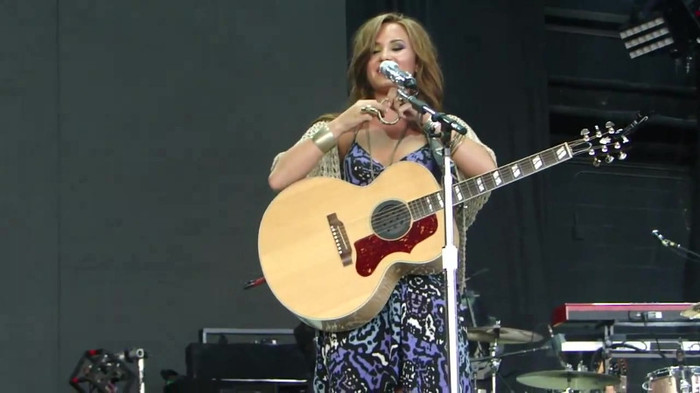 Demi Lovato Stop The World Soundcheck Tampa {HD} 0312