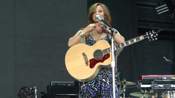 Demi Lovato Stop The World Soundcheck Tampa {HD} 0314