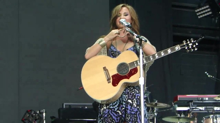 Demi Lovato Stop The World Soundcheck Tampa {HD} 0315