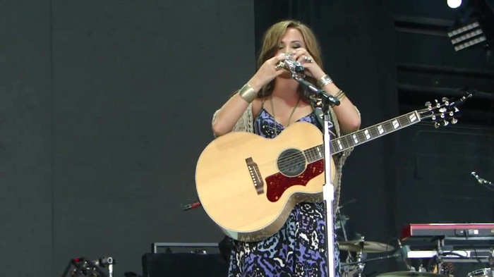Demi Lovato Stop The World Soundcheck Tampa {HD} 0334