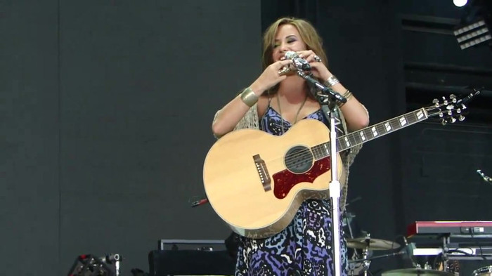 Demi Lovato Stop The World Soundcheck Tampa {HD} 0344