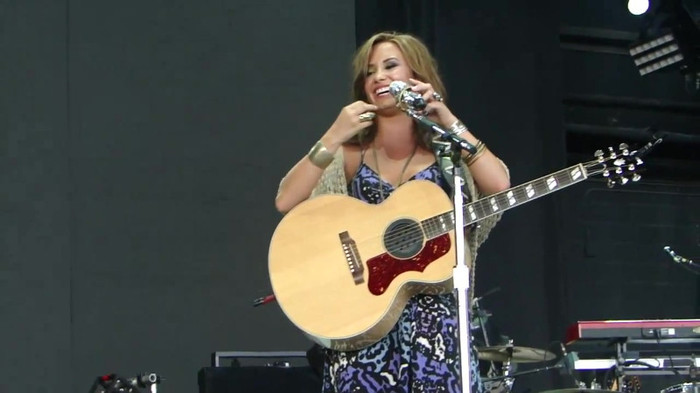 Demi Lovato Stop The World Soundcheck Tampa {HD} 0356
