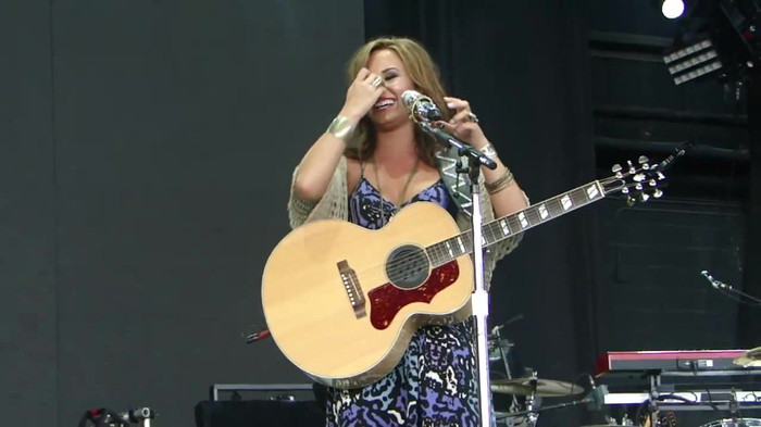 Demi Lovato Stop The World Soundcheck Tampa {HD} 0366