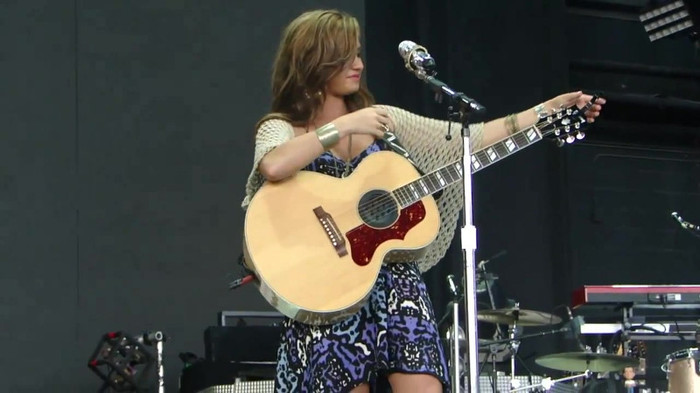 Demi Lovato Stop The World Soundcheck Tampa {HD} 0408