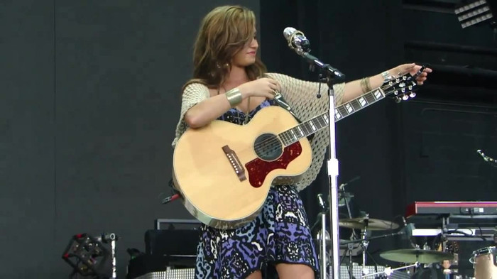 Demi Lovato Stop The World Soundcheck Tampa {HD} 0409